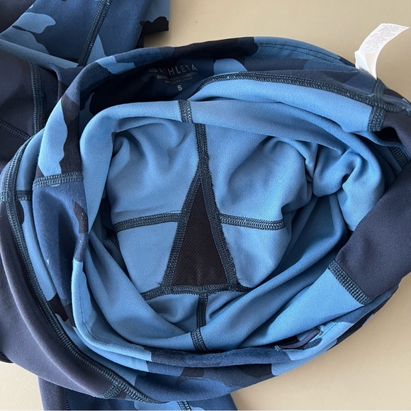 Athleta Blue All In Camo 7/8 Tight Pant - S - Picture 10 of 11